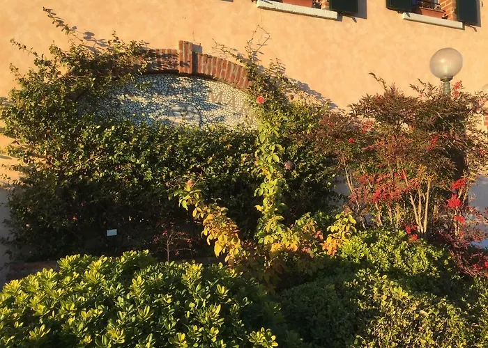 مزرعة للإقامة Casa San Marco كاستلْنْيوفو ديل غارد